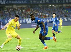 半岛体育官方网站-清晨法甲焦点战,武汉三镇战术微调,媒体盛赞,阵容厚度经受考验